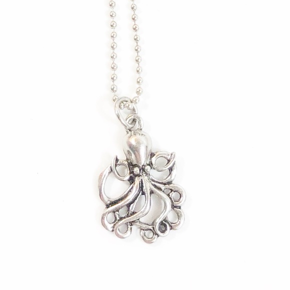 Posherpooch Jewelry - Mini Octopus Pendant  Necklace NWT